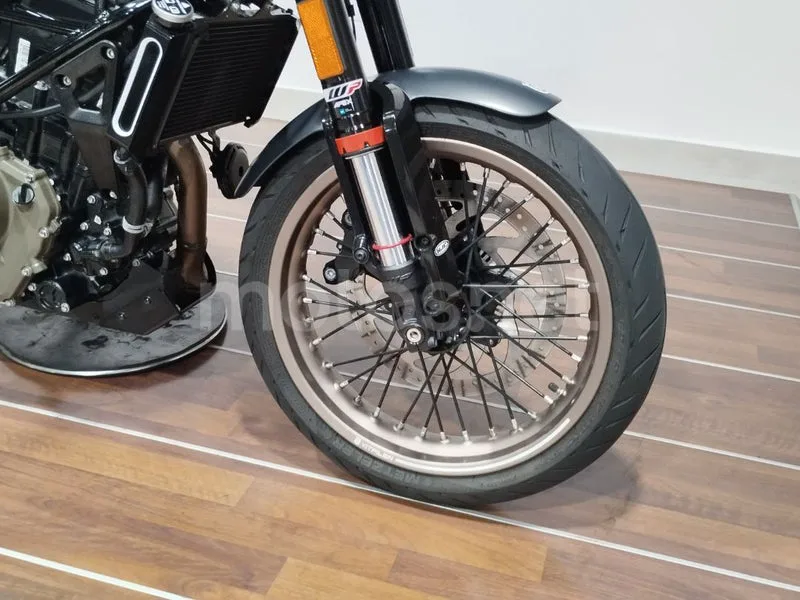 Husqvarna Vitpilen 401 - Vista 14