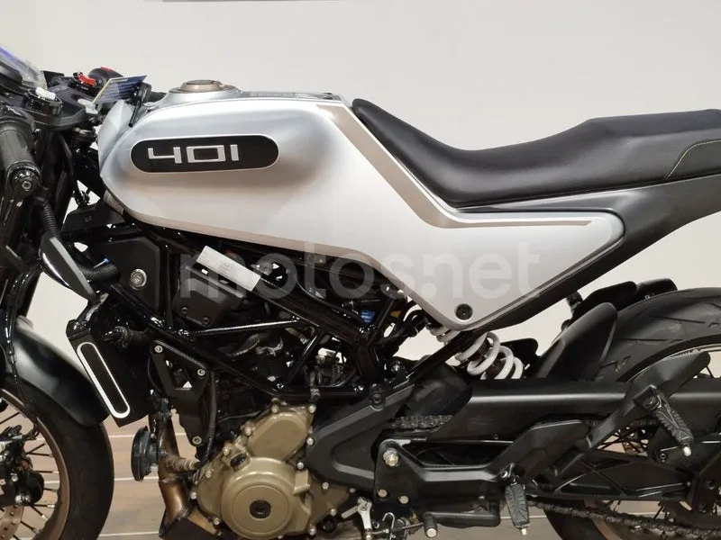 Husqvarna Vitpilen 401 - Vista 28