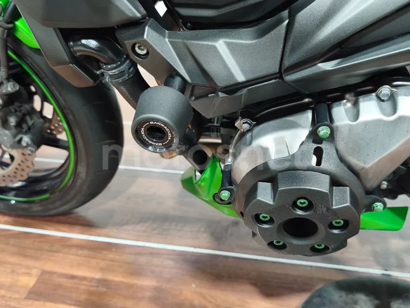 Kawasaki Z800 - Vista 28