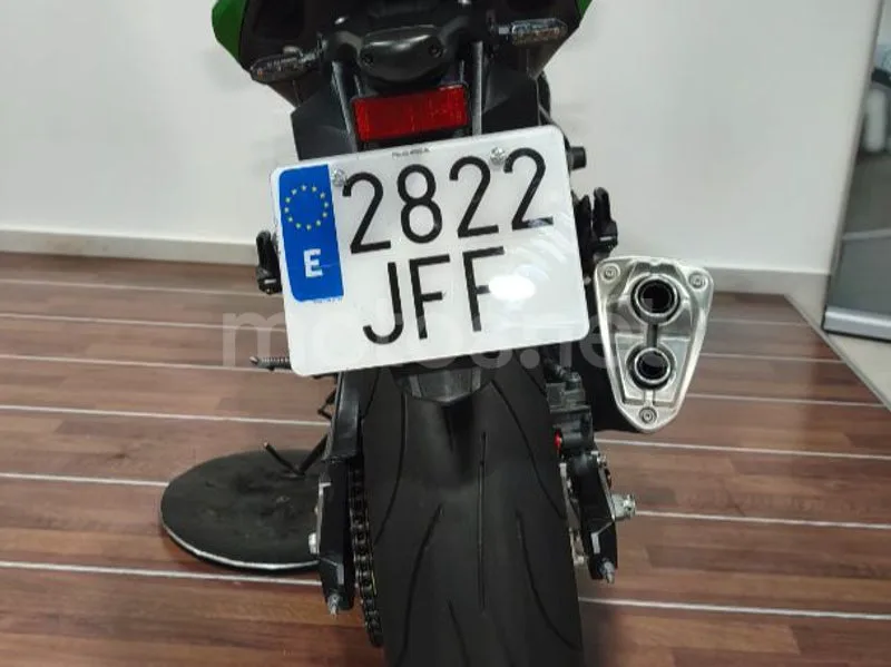 Kawasaki Z800 - Vista 34