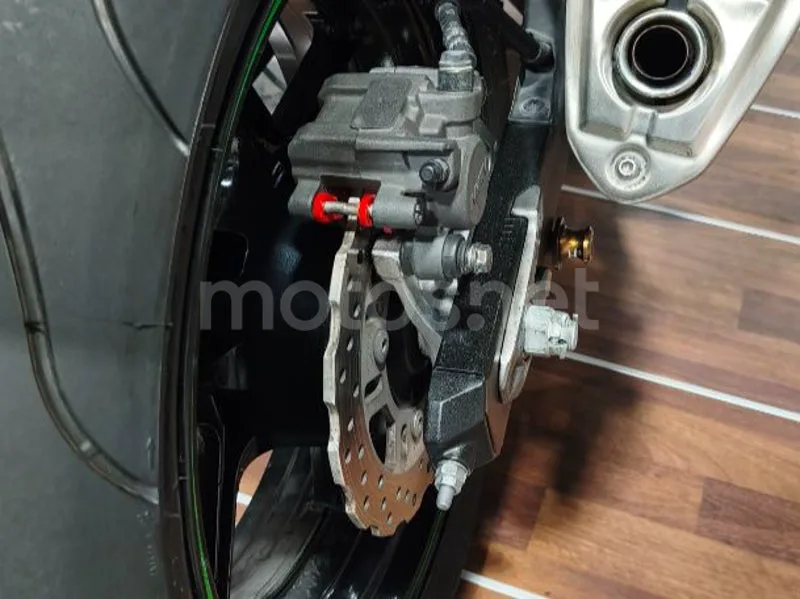 Kawasaki Z800 - Vista 35