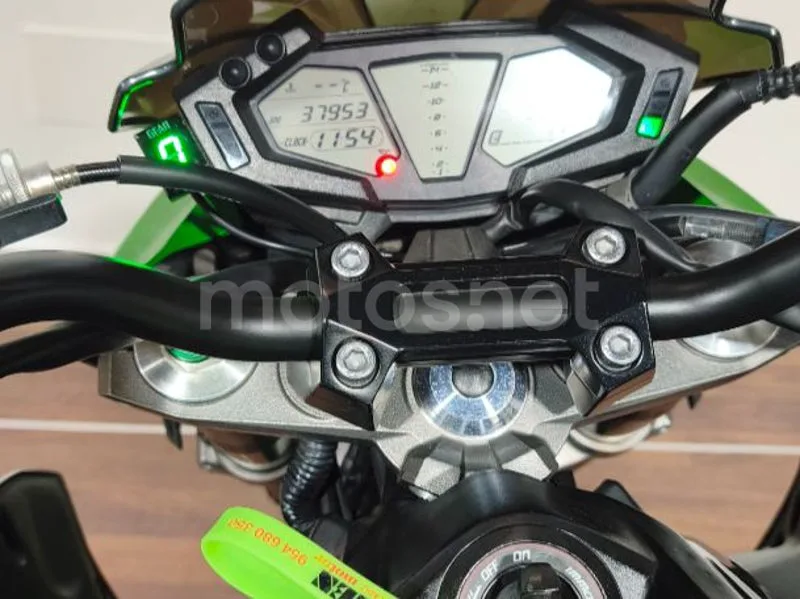 Kawasaki Z800 - Vista 42