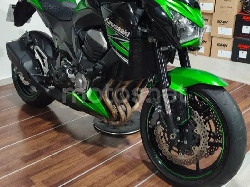 Kawasaki Z800 - Vista 7