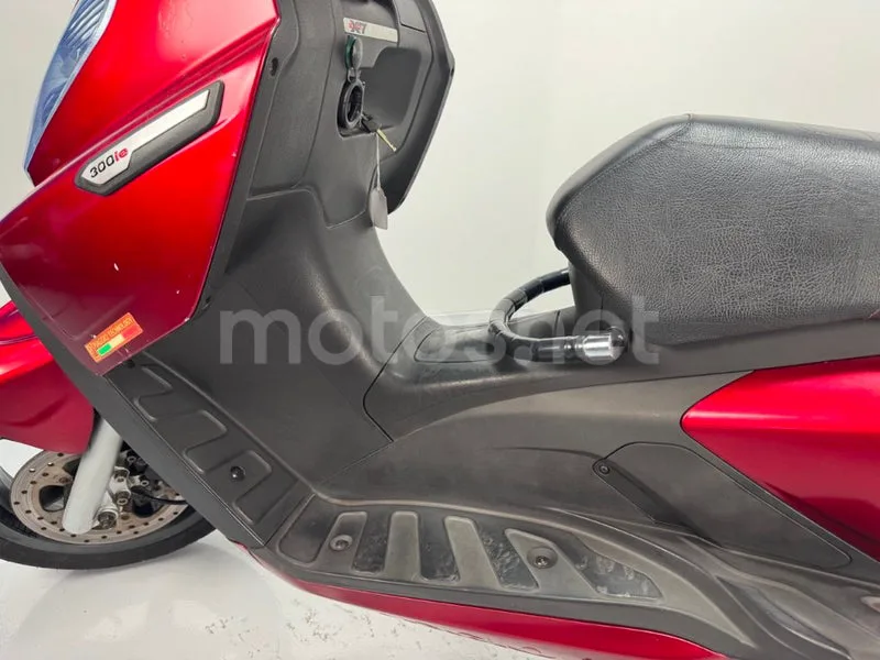 Piaggio X7 Evo 300 - Vista 7