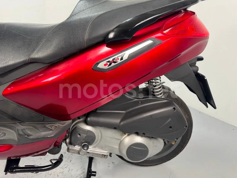 Piaggio X7 Evo 300 - Vista 9