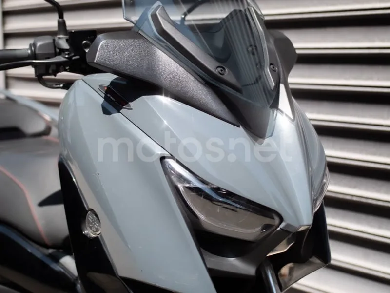 Yamaha XMAX 125 - Vista 3