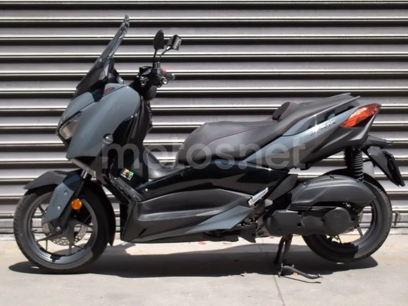 Yamaha XMAX 125 - Vista 9