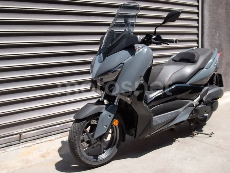 Yamaha XMAX 125 - Vista 10