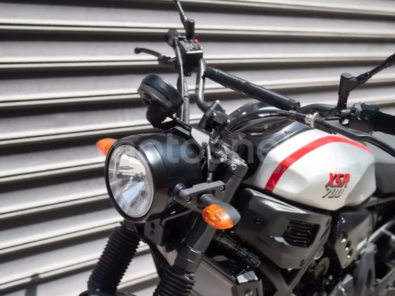 Yamaha XSR700 - Vista 14