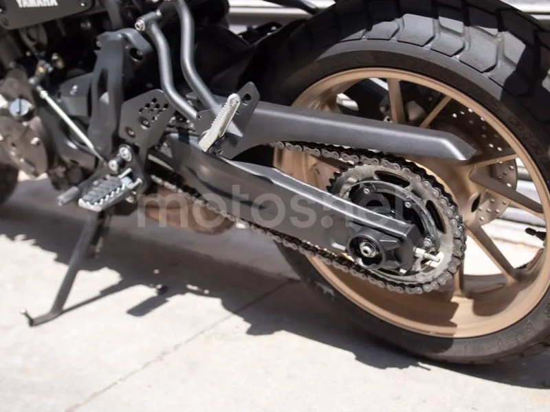 Yamaha XSR700 - Vista 17