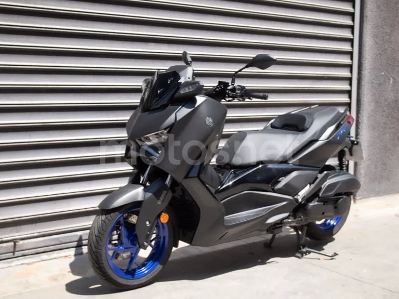 Yamaha XMAX 125 - Vista 11