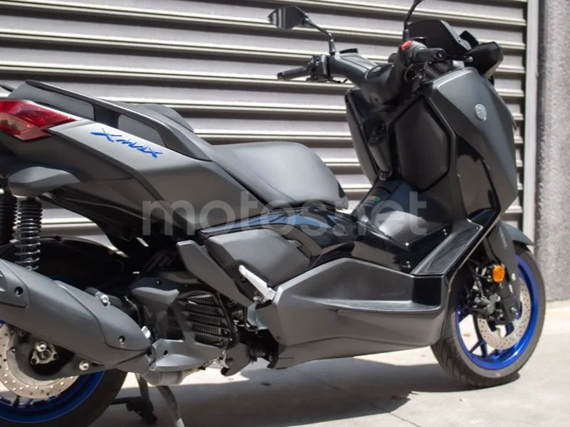 Yamaha XMAX 125 - Vista 6