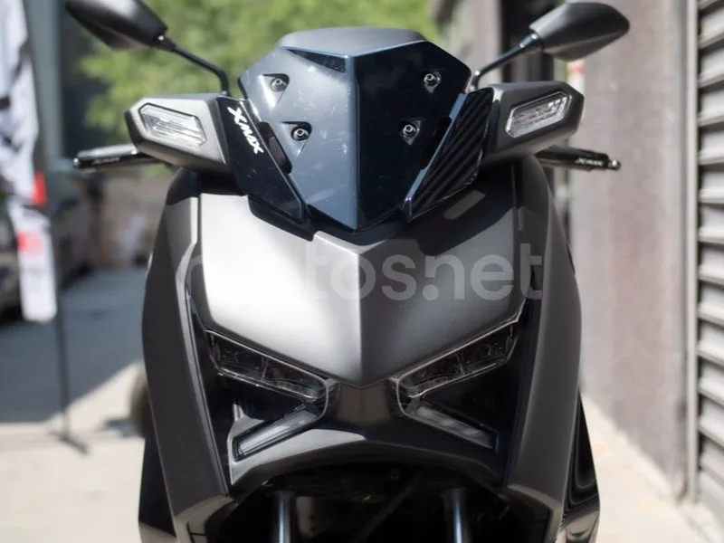 Yamaha XMAX 125 - Vista 9