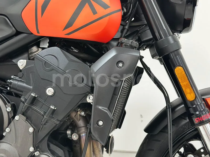 Triumph Trident 660 - Vista 26