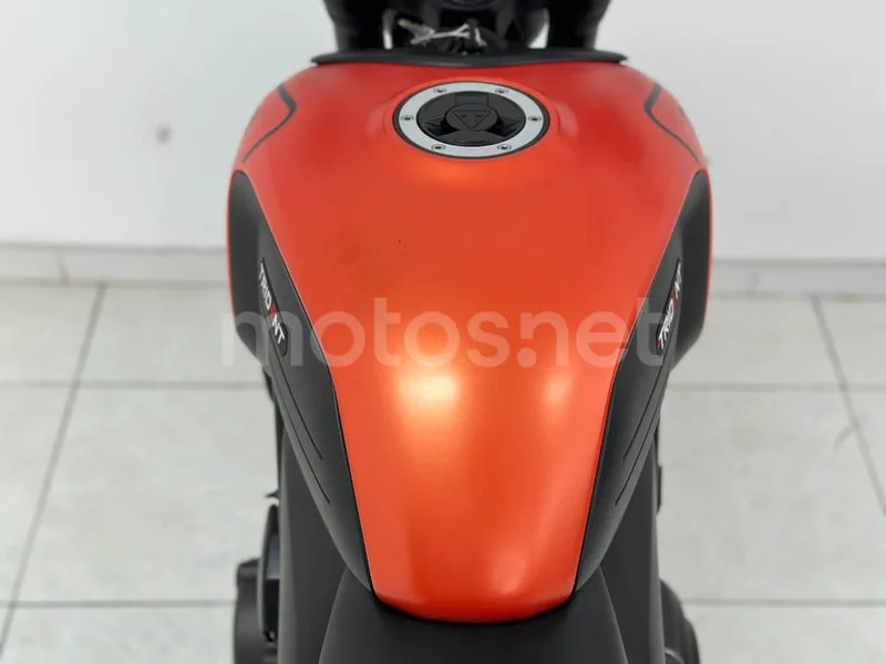 Triumph Trident 660 - Vista 8
