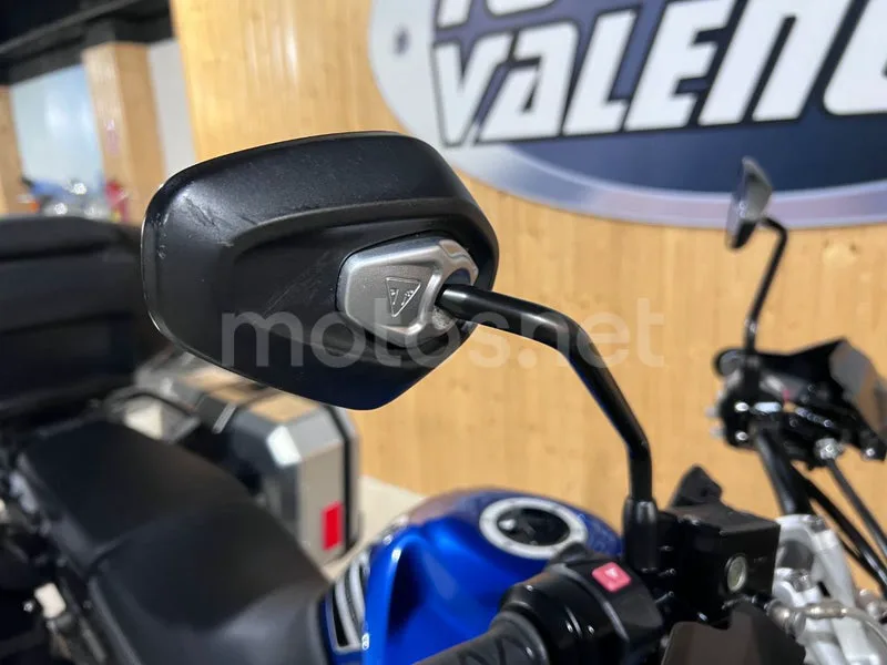 Triumph Tiger 800 XR - Vista 14
