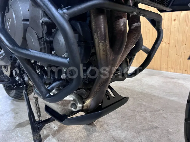Triumph Tiger 800 XR - Vista 19