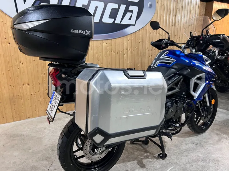 Triumph Tiger 800 XR - Vista 3