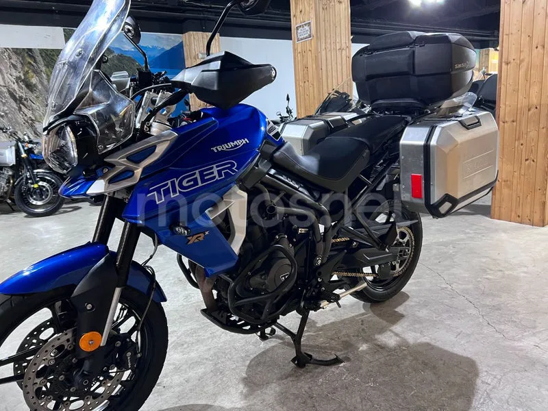 Triumph Tiger 800 XR - Vista 4
