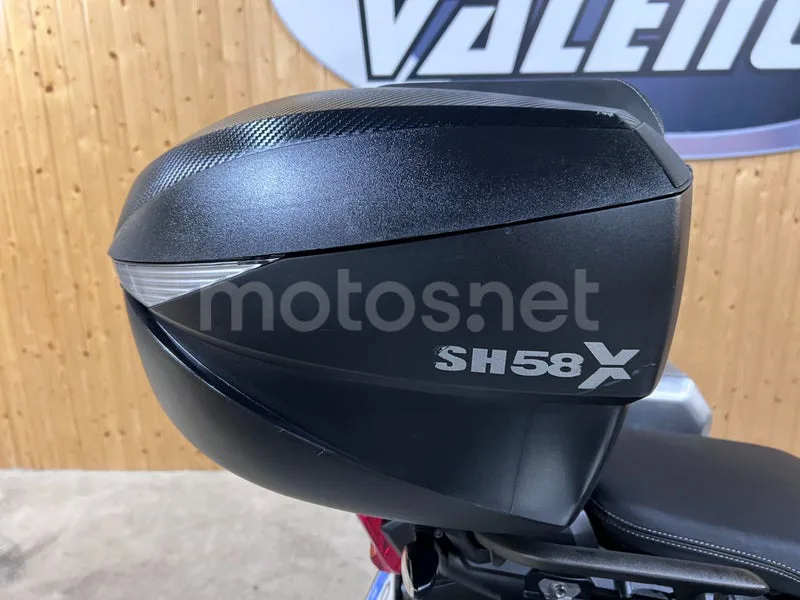 Triumph Tiger 800 XR - Vista 36