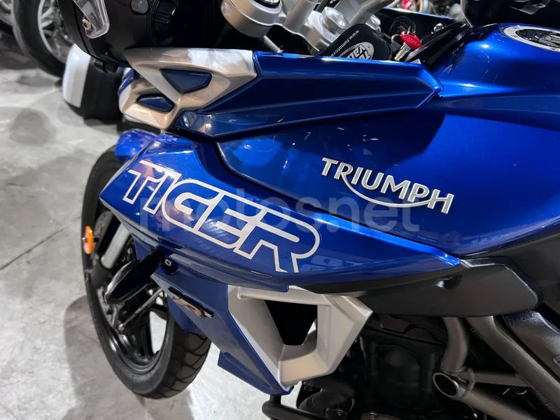 Triumph Tiger 800 XR - Vista 52