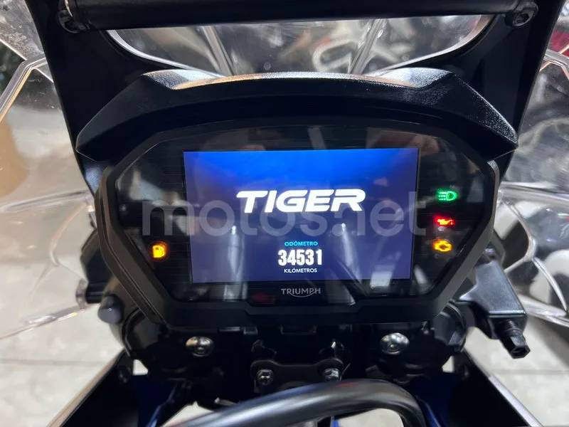 Triumph Tiger 800 XR - Vista 71
