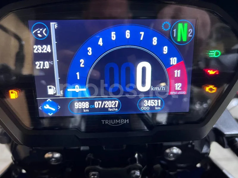 Triumph Tiger 800 XR - Vista 72