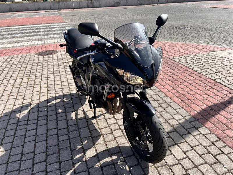 Yamaha FZ6 Fazer S2 - Vista 3