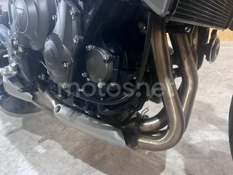 Triumph Trident 660 - Vista 19