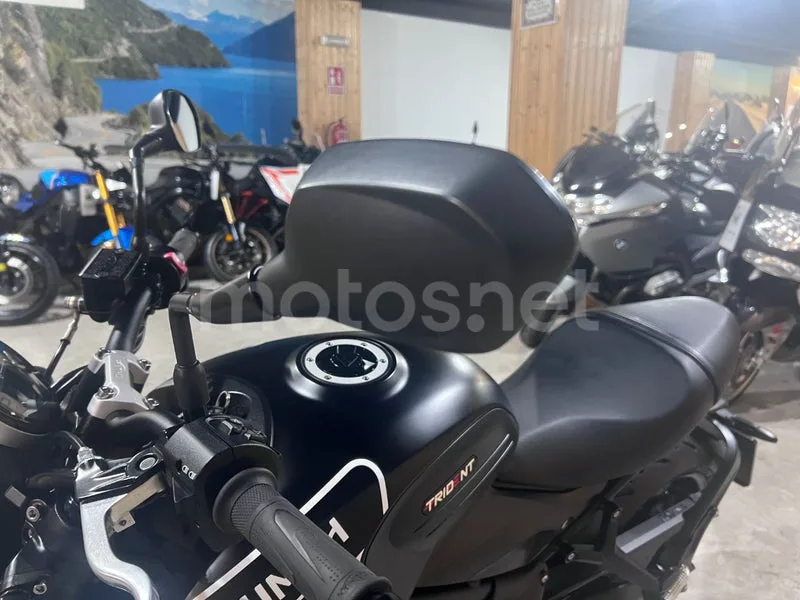 Triumph Trident 660 - Vista 31