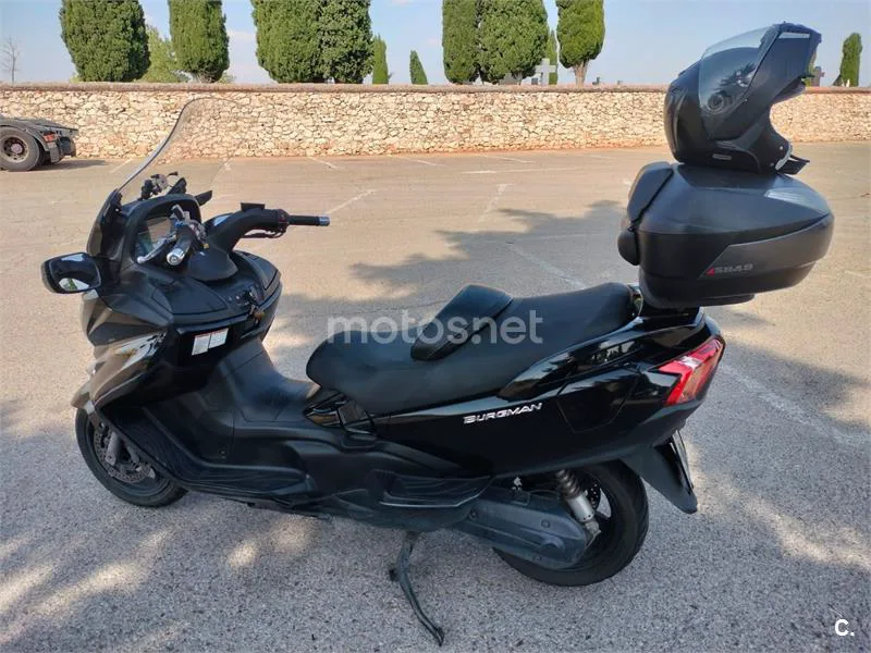 Suzuki Burgman 650 Executive - Vista 7
