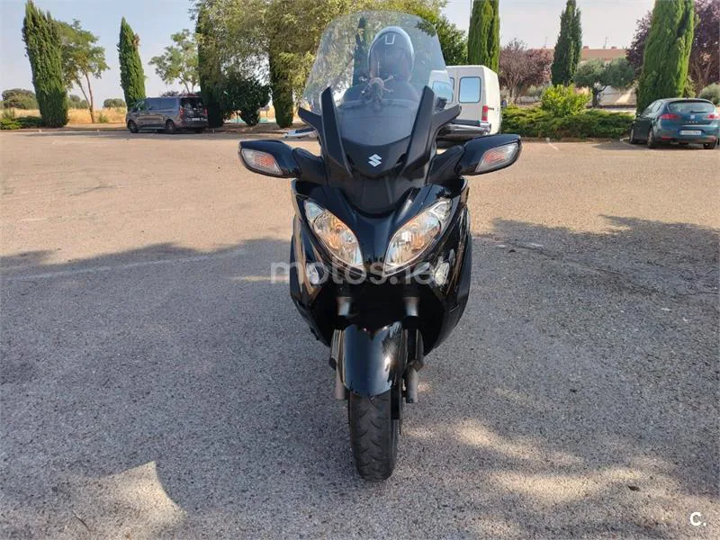 Suzuki Burgman 650 Executive - Vista 8