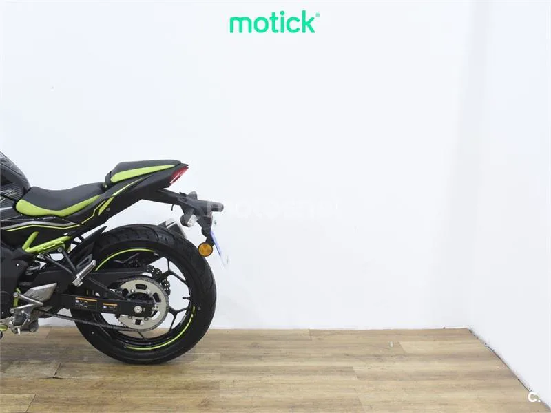 Kawasaki Z125 - Vista 8