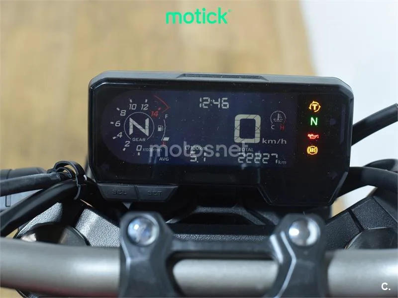 Honda CB650R - Vista 5