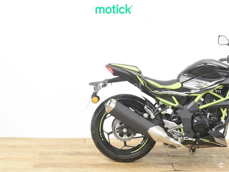 Kawasaki Z125 - Vista 3