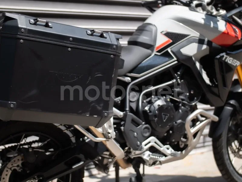 Triumph Tiger 900 - Vista 7