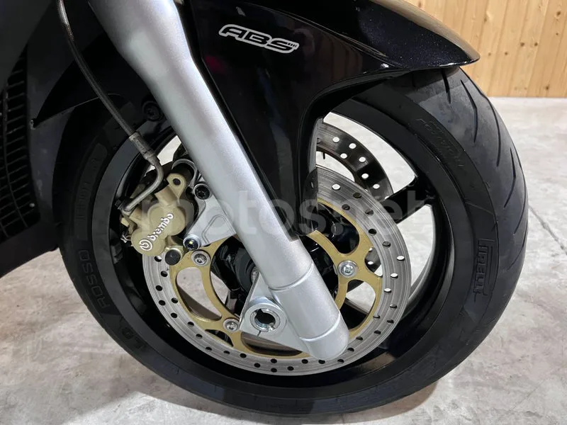 Aprilia SRV 850 - Vista 15