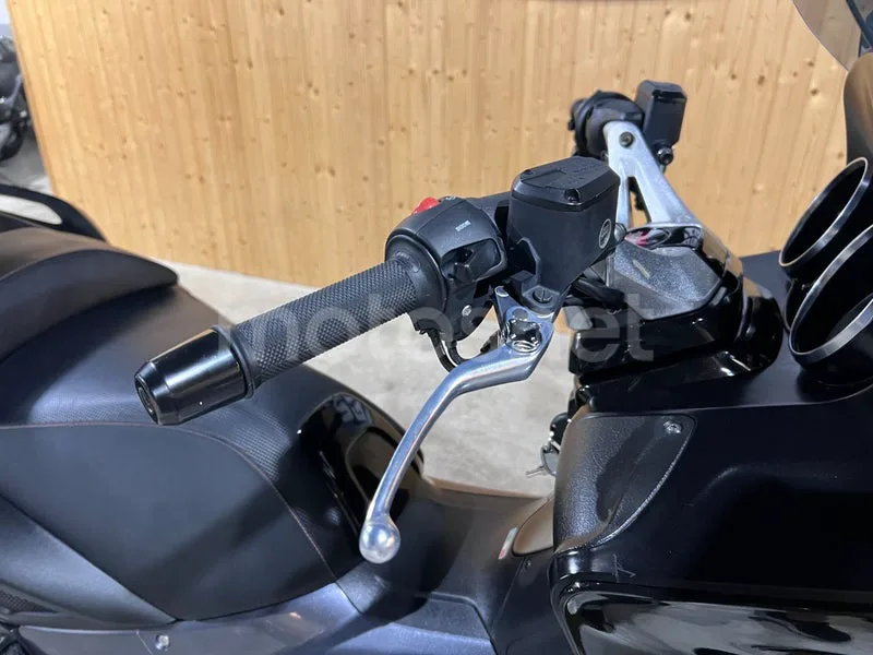 Aprilia SRV 850 - Vista 19