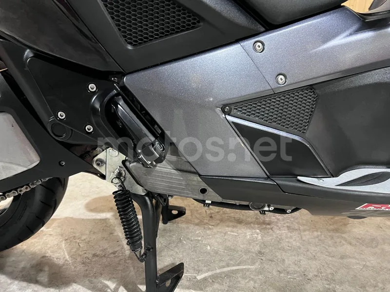 Aprilia SRV 850 - Vista 26
