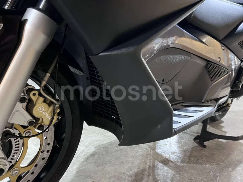Aprilia SRV 850 - Vista 46
