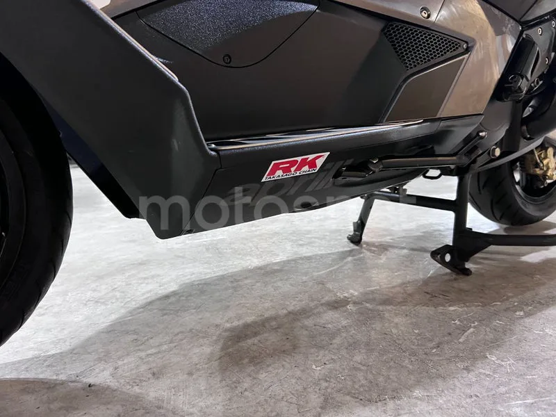 Aprilia SRV 850 - Vista 47
