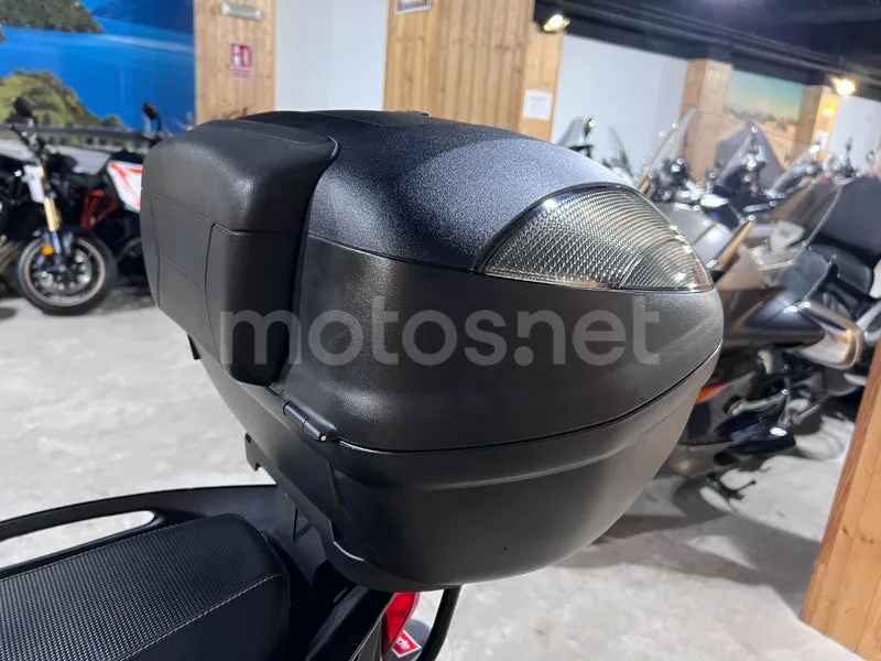 Aprilia SRV 850 - Vista 60