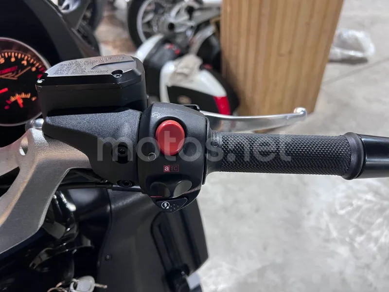 Aprilia SRV 850 - Vista 67