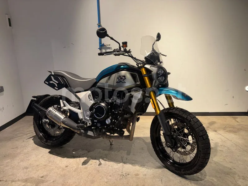 CFMOTO 700CL-X - Vista 4