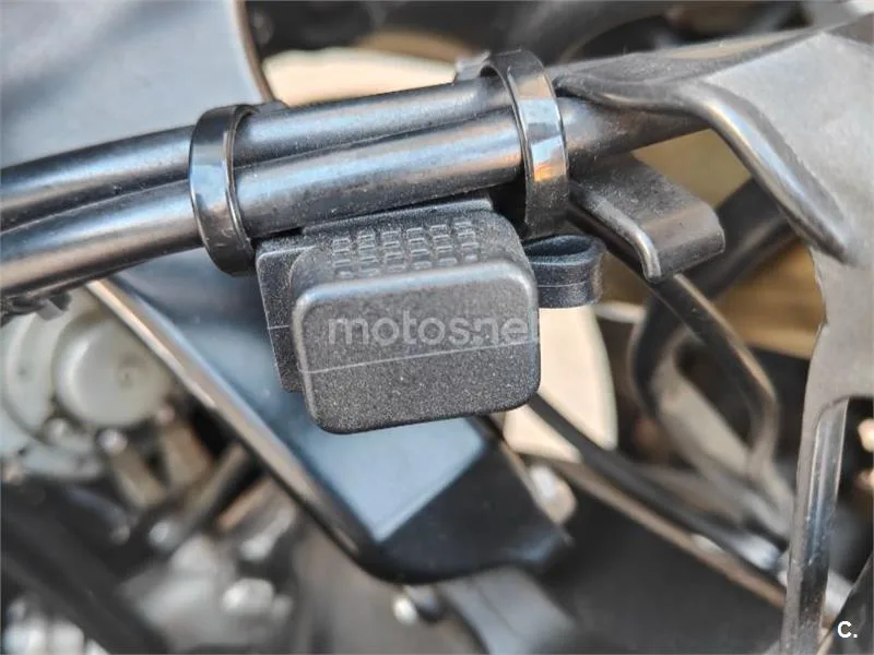 Yamaha YZF-R6 - Vista 12