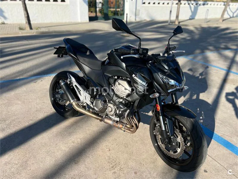 Kawasaki Z800 - Vista 3