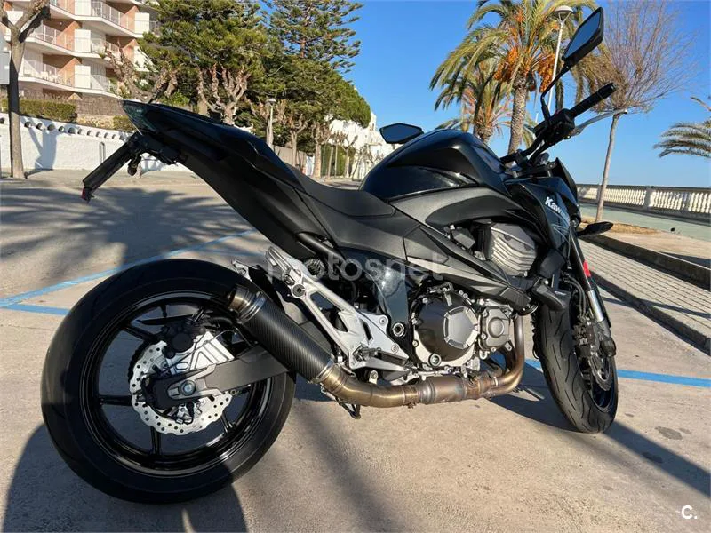 Kawasaki Z800 - Vista 4
