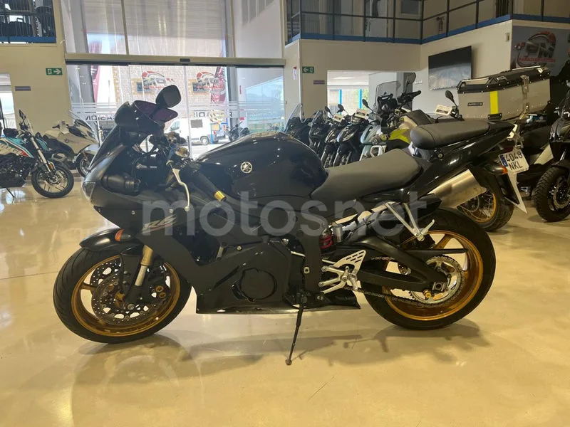 Yamaha YZF-R6 - Vista 4