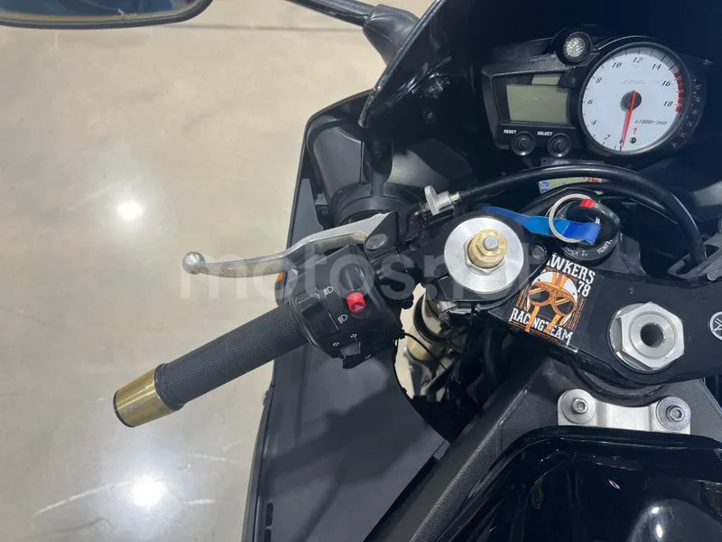 Yamaha YZF-R6 - Vista 6