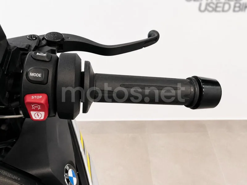 BMW S 1000 R - Vista 10